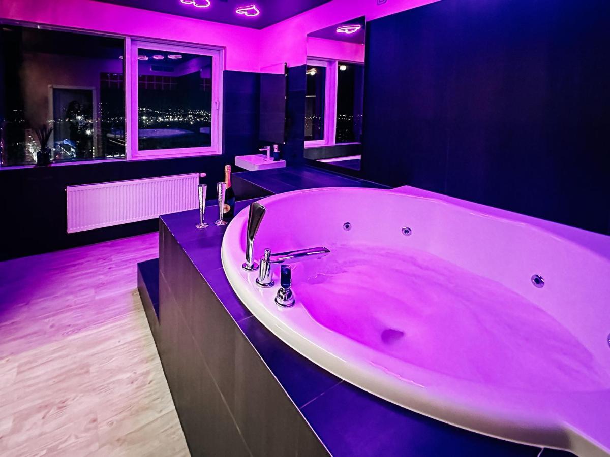 클라이페다 Sky Deep Jacuzzi 30 Floor 아파트 외부 사진